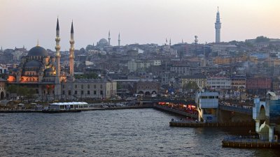 Bosporus, Yeni Camii (New Mosque) and the Galata Bridge