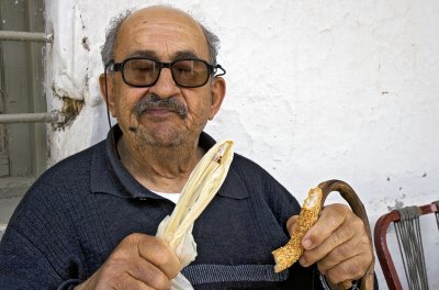 Man enjoying a kouloraki