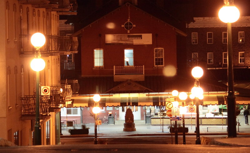 Le March, vu de la rue Girouard
