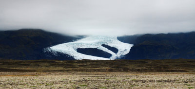 Glacier near Skaftafell National Park.jpg