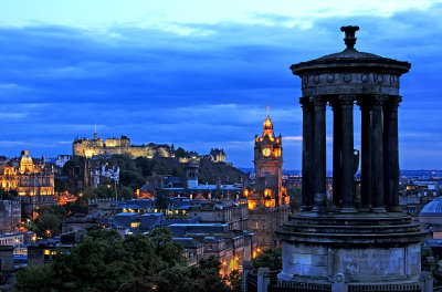 Edinburgh at Nighta.jpg