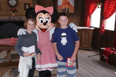 disney 2009019 (Small).JPG