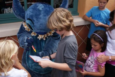 disney 2009036 (Small).JPG