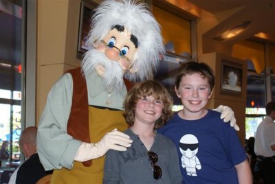disney 2009060 (Small).JPG