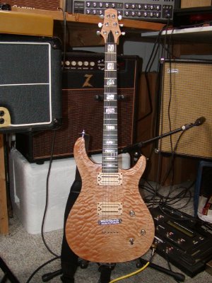 Carvin CT6M clear gloss quilt