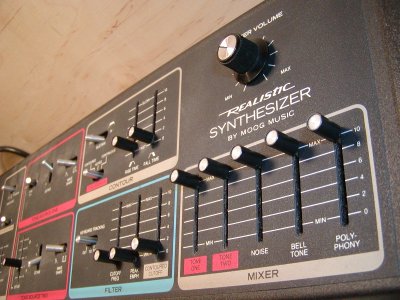 Realistic Moog Concertmate MG-1