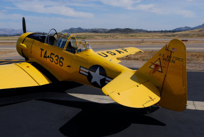 [25] 1941 North American T-6G Texan