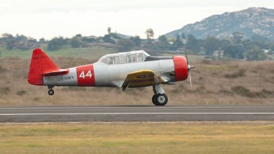 1943 North American SNJ-4 Texan