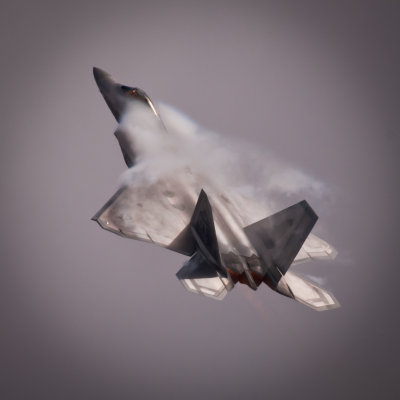 F-22 Raptor - Making its own Weather