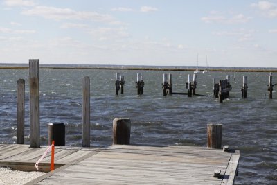 31. 10/22  The remains of C dock.