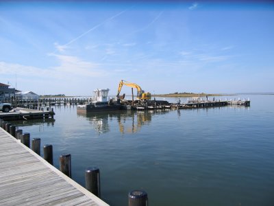 32.  Chewing B dock away.