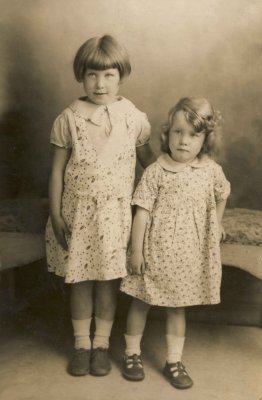 1933 Dorothy and Mary
