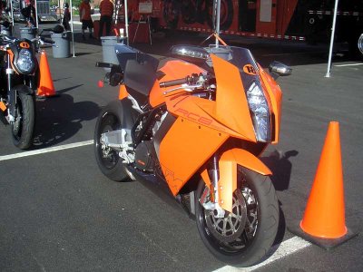 RC8 demonstrator at the KTM tent