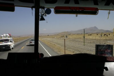 doop Yara, met de bus naar Titicaca