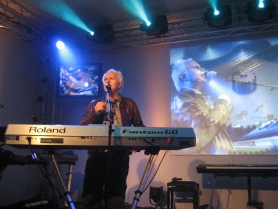Howard Jones - live Fantom demo set Frankfurt Messe 2008