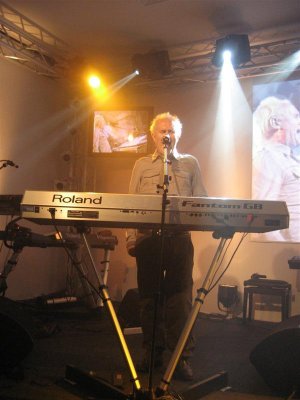 Howard Jones - live Fantom demo set Frankfurt Messe 2008