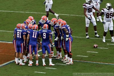 Florida Gators huddle