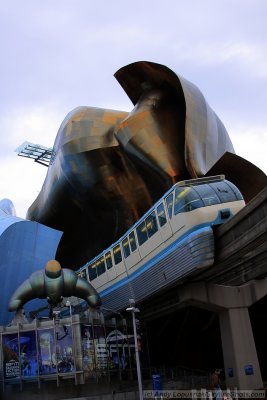 Seattle Monorail & EMP Museum