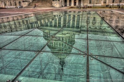 The Capitol's reflection in the new visitor's center