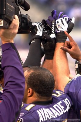 Baltimore Ravens linebackers huddle