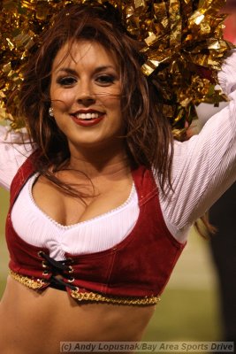 San Francisco 49ers cheerleader