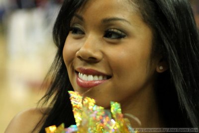 Golden State Warriors cheerleader