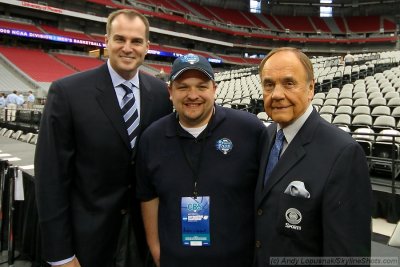 Me with Jay Bilas and Dick Enberg at the 2009 NCAA West Regional in Glendale (March 26, 2009)