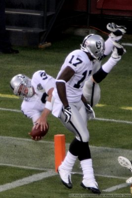 Oakland Raiders QB Charlie Frye leaps for a touchdown