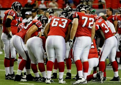 Atlanta Falcons offensive huddle