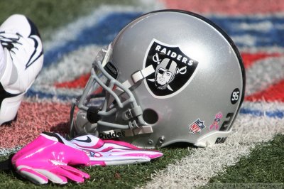 Oakland Raiders helmet