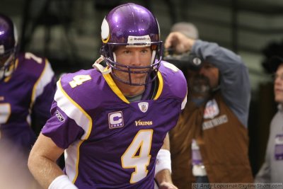 Minnesota Vikings QB Brett Favre & CBS Sports cameraman John Bruno