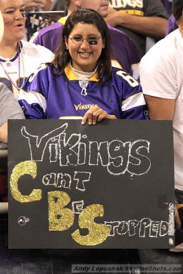 Minnesota Vikings fan sports a CBS Sign
