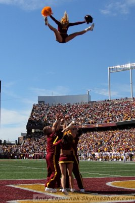 University of Minnesota cheerleaders