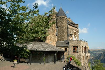 Oberwesel - Castle Schonburg