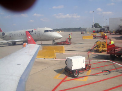 'Docking' at Minneapolis Airport