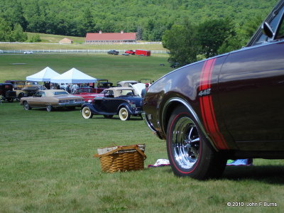 - Red Lines - 1968 Oldmobile 442