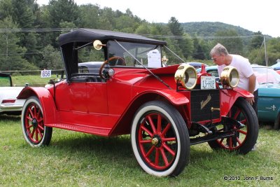 1913 Hupmobile Roadster