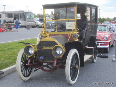 1908 Locomobile Town Car