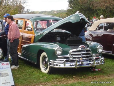 1947 Pontiac Streamliner Station Wagon