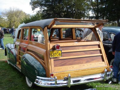 1947 Pontiac Streamliner Station Wagon