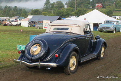 1935 Ford DeLuxe Roadster