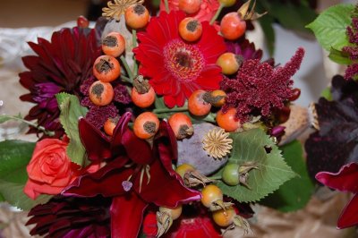 bridesmaid bouquet (with rosehips) - 2