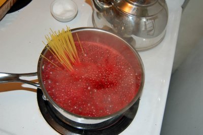 bubbling spaghetti