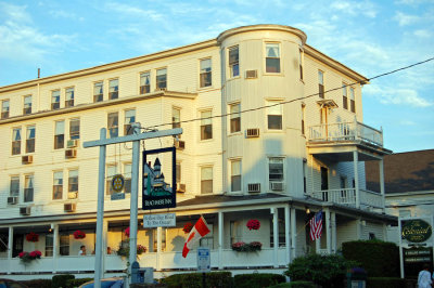 colonial inn hotel