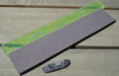 #82 Lt Gray, Drk Gray, Black Paper