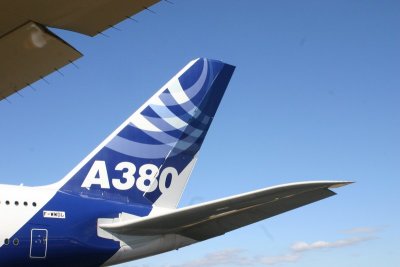 Airbus A380 008.jpg