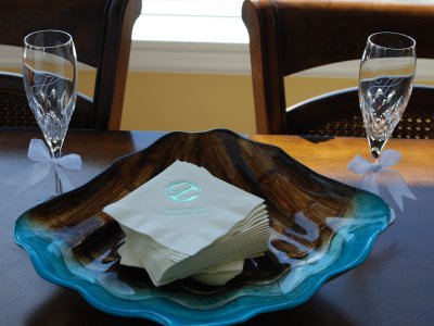 Special napkins and champagne flutes