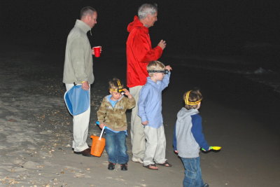 Papa Fred rounds up the crab hunters and heads back in