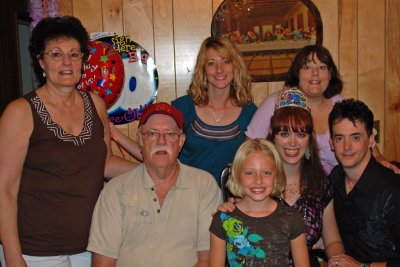 The Fason clan (Mary Kate, Tommy, Mary Hope, Naomi, Jessica, Robby Kate, and Troy