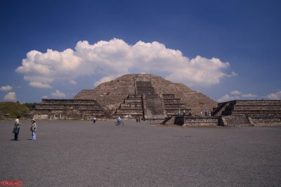 Yramid of Moon - Teotihuacan